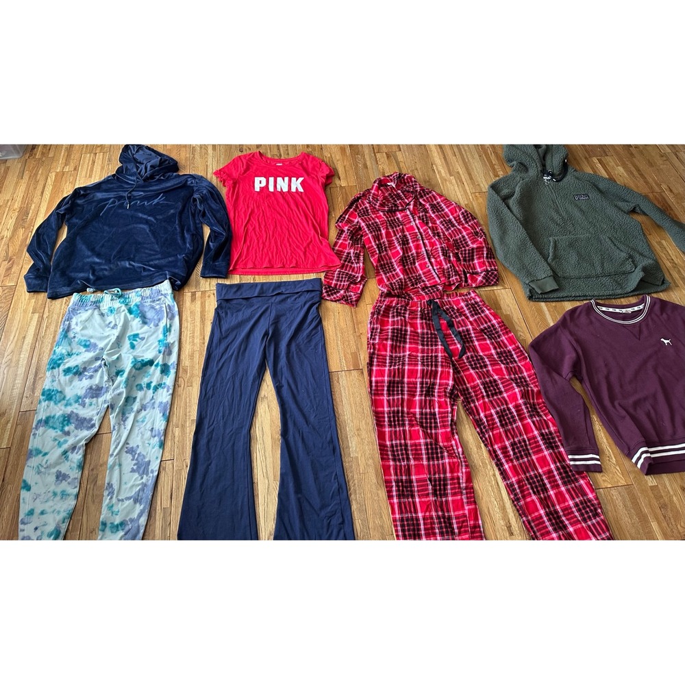 VS Pink Bundle Lot of‎ 8- Medium
